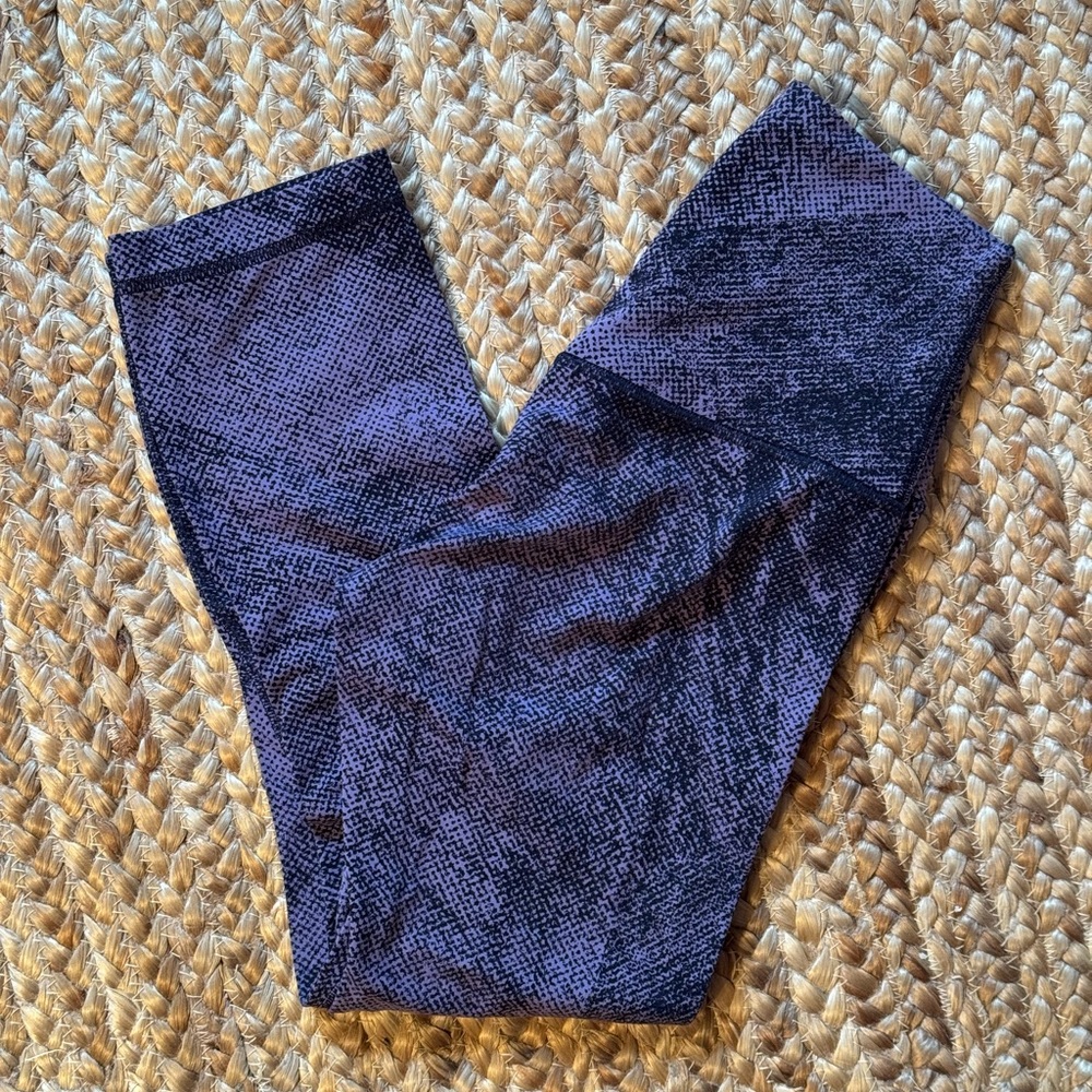 Lululemon Align Crop 21” Pixel Print Purple Quartz Black